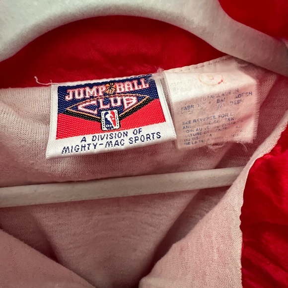 Classic Kids Chicago Bulls Track Jacket, Vintage Style, Size 6. - Picture 5 of 6